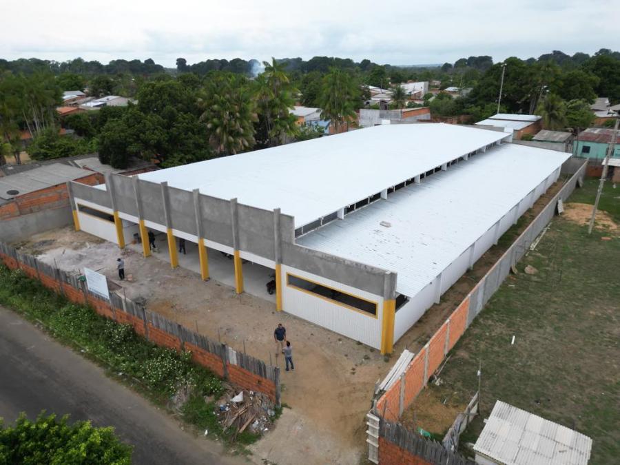 Prefeitura de Parintins avança em nova escola com 12 salas de aula no bairro Paulo Corrêa