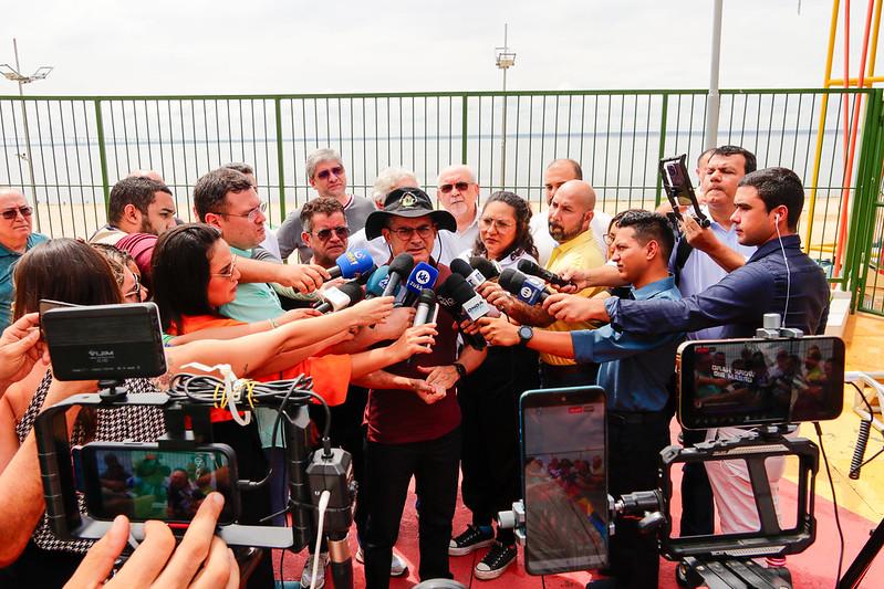 Liberada praia da Ponta Negra para banho após seca histórica
