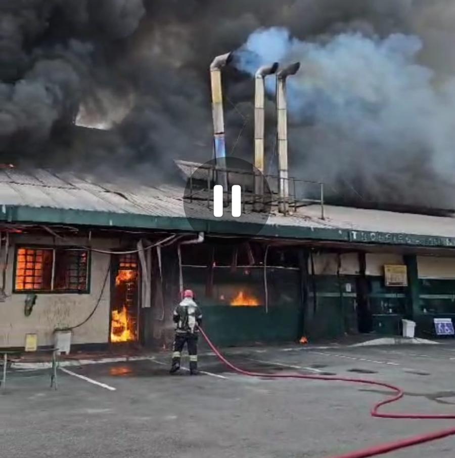 VÍDEO: Incêndio atinge churrascaria Tropeiro em Manaus