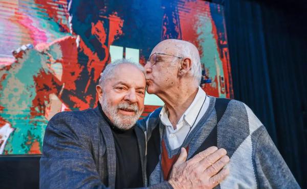 Lula manifesta apoio a padre Julio Lancelloti