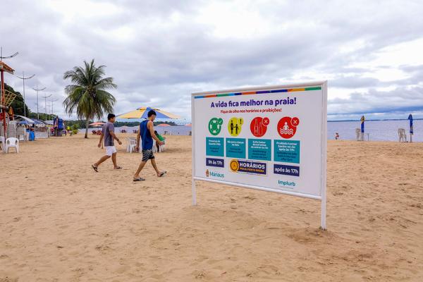 MANAUS: Prefeitura alerta para proibição de garrafas e embalagens de vidro na praia Ponta Negra 