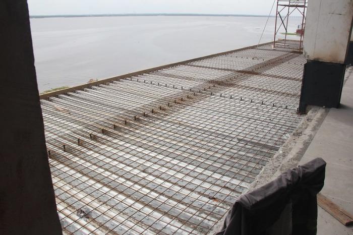 Avança construção do Mirante Lúcia Almeida com concretagem da varanda principal