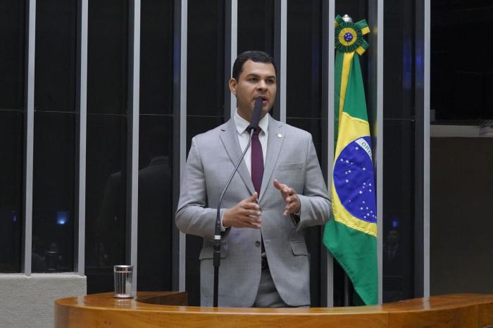 Emenda de Saullo Vianna garante prioridade no Minha Casa, Minha Vida a populações vulneráveis
