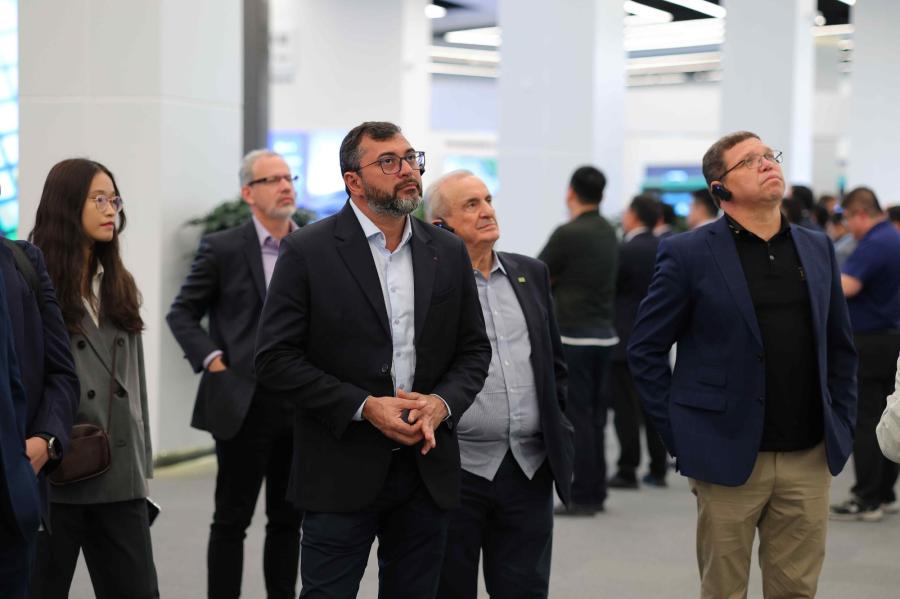 Na China, Wilson visita BYD e TCL e destaca credibilidade do Amazonas para investimentos