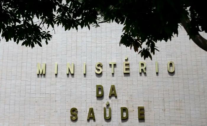 Farmácia Popular começa a distribuir absorventes gratuitos