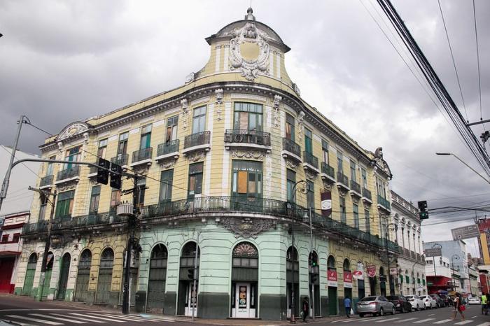 MANAUS: Imóveis, praças e armazéns do Centro passam por vistoria e monitoramento sobre conservação