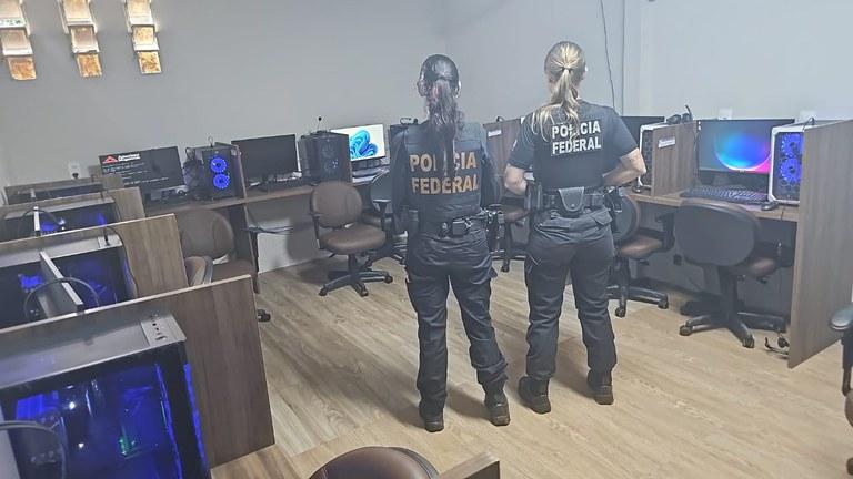 Em Manaus, PF faz operação para apurar crime de difamação eleitoral cometido com inteligência artificial