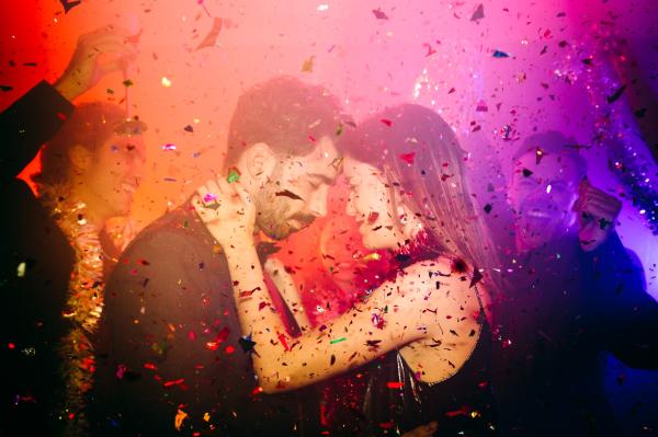 DOENÇA DO BEIJO E ISTS: como prevenir e se cuidar no Carnaval