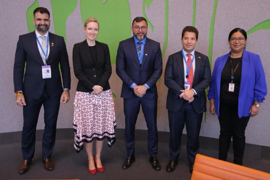 Wilson Lima busca parceria para projetos educacionais do Amazonas com universidade e empresas em Londres