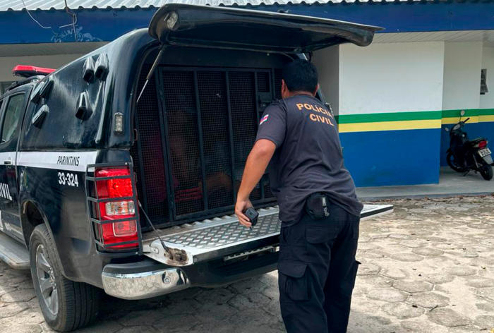Vizinho é preso por importunação sexual contra criança em Parintins Vizinho é preso por importunação sexual contra criança em Parintins