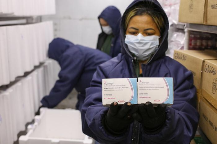 Manaus inicia imunização de crianças de 10 e 11 anos contra dengue no próximo dia 22/2