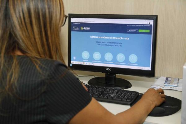EDUCAÇÃO DE JOVENS E ADULTOS: último dia das inscrições para o Provão Eletrônico