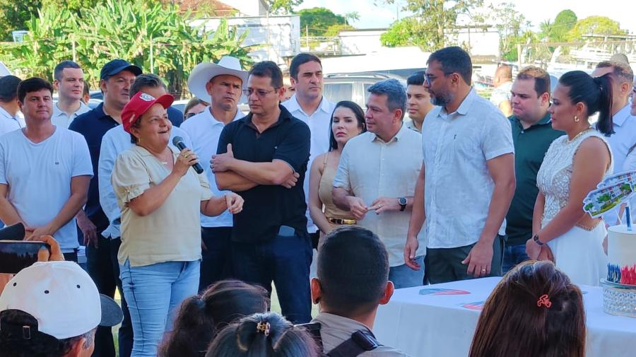 PROSAI PARINTINS: Wilson Lima anuncia antecipação das obras da rede de água e esgoto