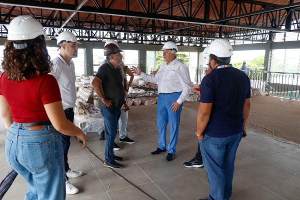 Secretarias municipais fazem visita técnica às obras para alinhar inauguração e funcionamento dos espaços públicos