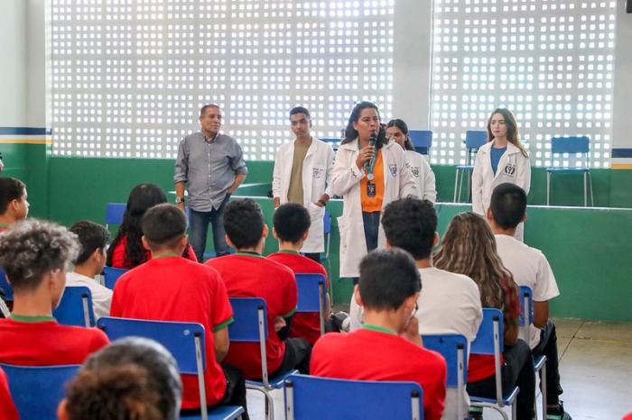 Prefeitura de Manaus e faculdade Estácio lançam projeto ‘Saúde Mental na Escola’