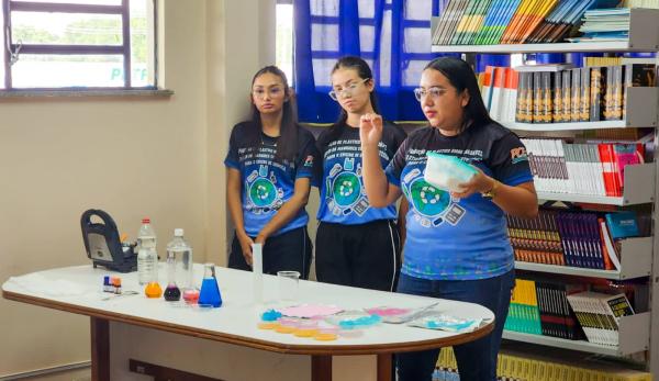 No Dia da Escola, Fapeam destaca apoio do Governo do Amazonas para incentivar vocação científica na educação básica