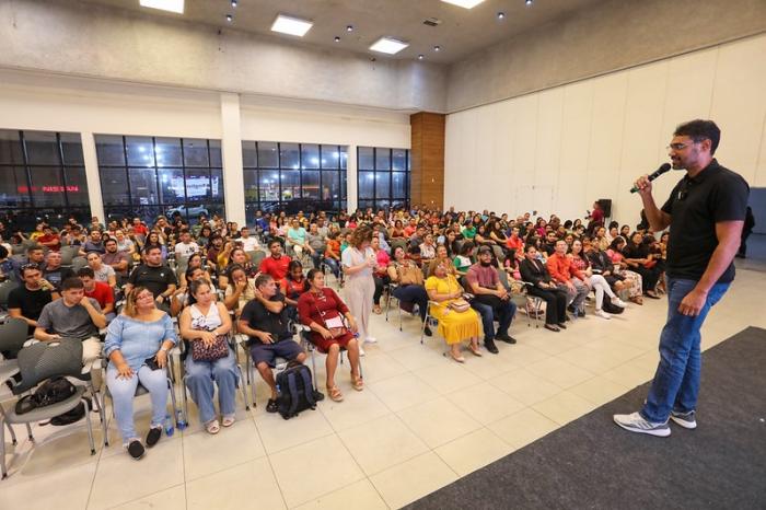 Empreendedores concluem atividades presenciais do programa ‘English Manaus’