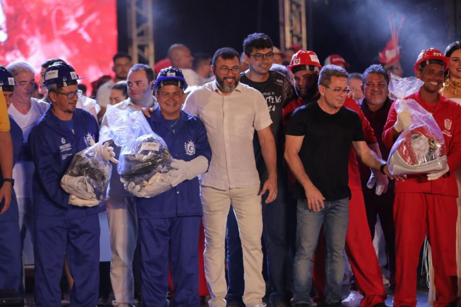 Wilson anuncia doação de 500 mil copos de água para torcidas e entrega EPIs para artistas de Parintins