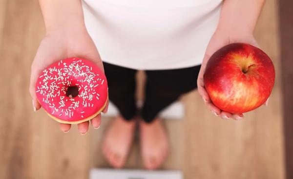 Crianças brasileiras estão mais altas e mais obesas, revela estudo