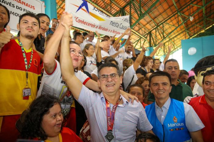 David Almeida amplia vantagem com 29,1% das intenções de voto em nova pesquisa eleitoral