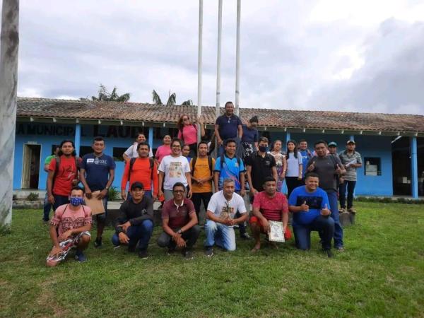 Área indígena recebe encontro pedagógico em Parintins
