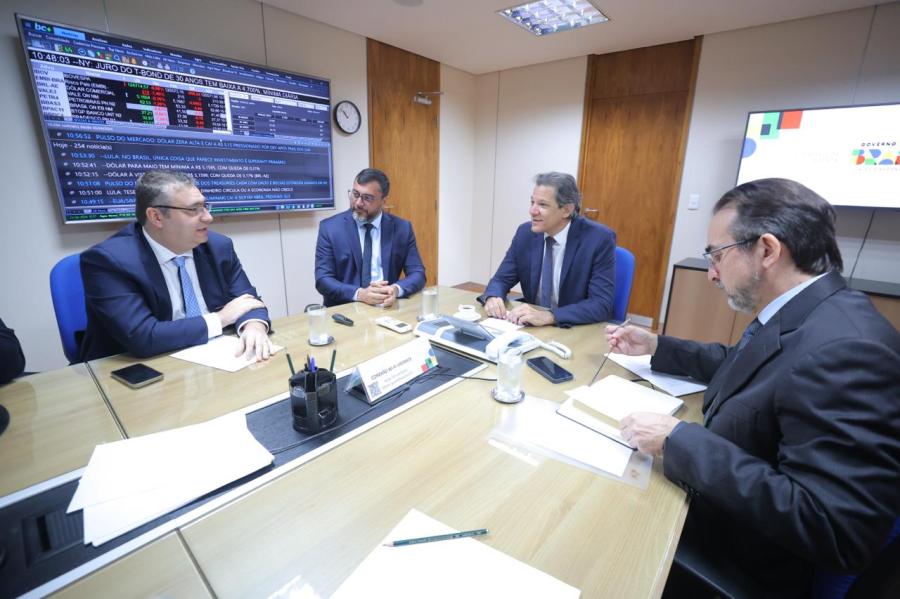 Com Haddad, Wilson recebe garantias à ZFM na regulamentação da reforma tributária