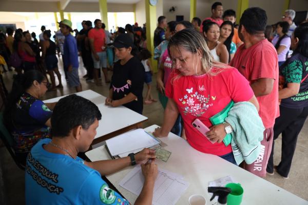 Em Parintins, Governo do Amazonas inicia mutirão de serviços para a população do município