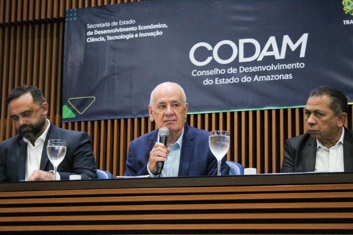 Governo do Amazonas traça alternativas para enfrentar a estiagem neste ano