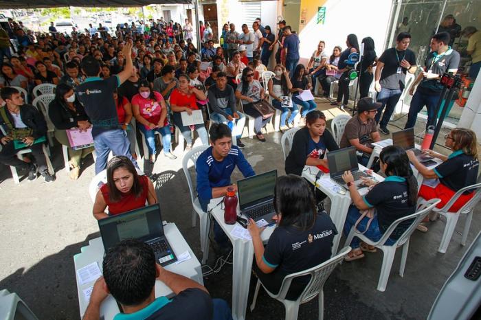 Prefeitura de Manaus leva serviços do ‘Sine nos Bairros’ para zona Leste neste sábado