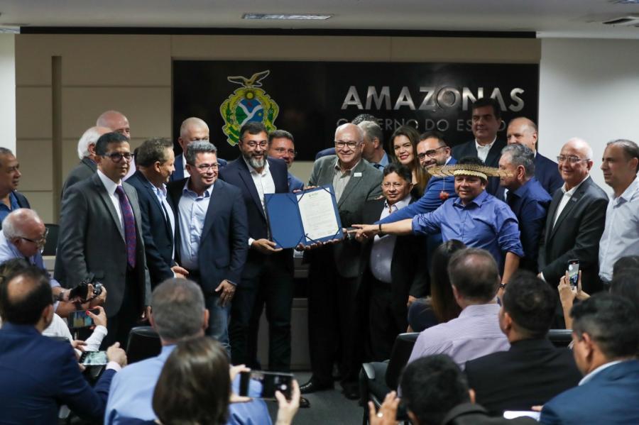 PORTO: Wilson Lima entrega novas licenças para exploração do potássio no estado