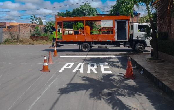 MANAUS: Prefeitura amplia segurança no trânsito com implantação de sinalização viária no ‘Maio Amarelo’
