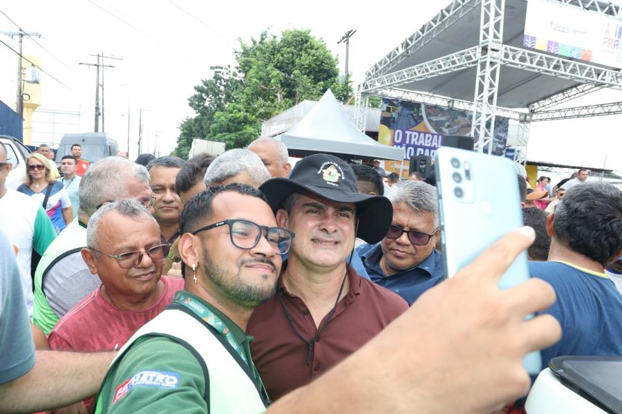 David segue líder em nova pesquisa Direto ao Ponto para prefeito de Manaus