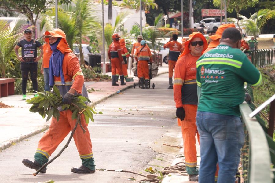 Prefeitura de Manaus realiza mutirão de limpeza, reforma e higienização no Passeio do Mindu