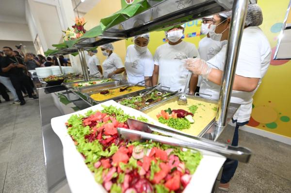 MANAUS SEM FOME: Prefeitura serve mais de 2,2 milhões de refeições à população em risco social