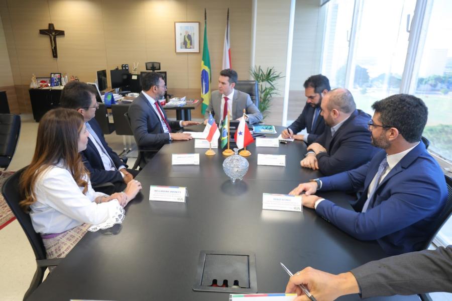 Wilson pede prioridade para projetos de habitação do AM já aprovados pelo Governo Federal