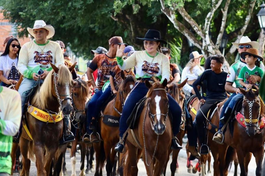 Aberta oficialmente a V Exposição Agropecuária de Nhamundá