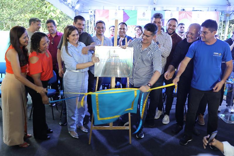 Prefeitura de Manaus entrega escola totalmente reformada na zona Rural da cidade