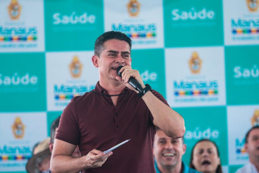 David Almeida entrega novo Caps no parque Amazonino Mendes