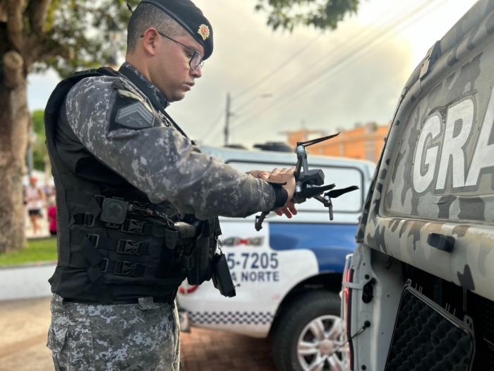 Pela primeira vez, Polícia Militar do Amazonas utiliza drones para monitoramento aéreo de prevenção Pela primeira vez, Polícia Militar do Amazonas utiliza drones para monitoramento aéreo de prevenção