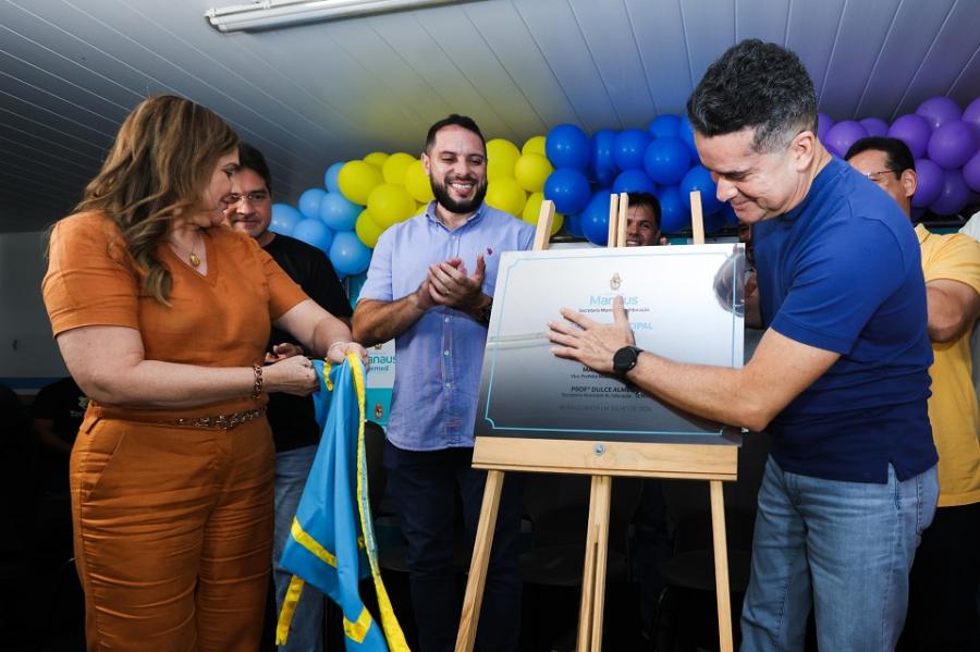 Prefeitura de Manaus reinaugura escola na zona rural que estava há 20 anos sem receber reformas