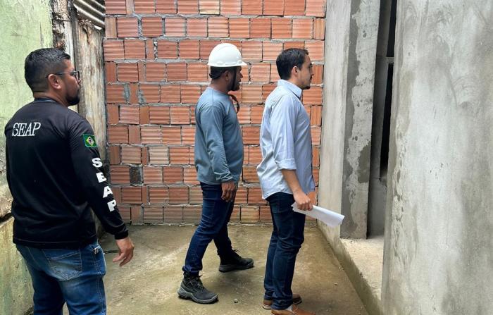 DPE-AM inspeciona obras de reforma do 1º pavimento da Unidade Prisional de Coari