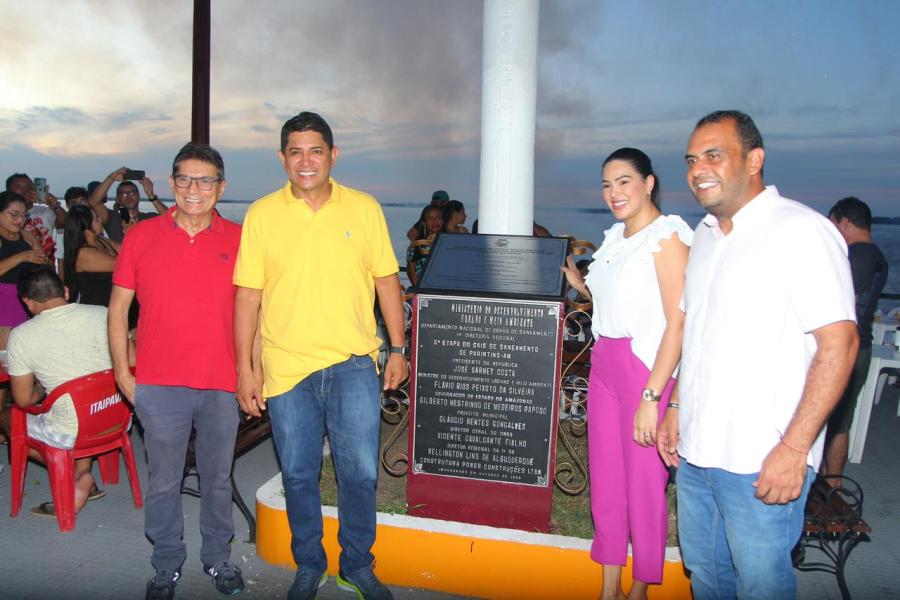 Bi Garcia inaugura Praça Judith Prestes e assina Ordem de Serviço para construir 2,3 quilômetros de muro de arrimo