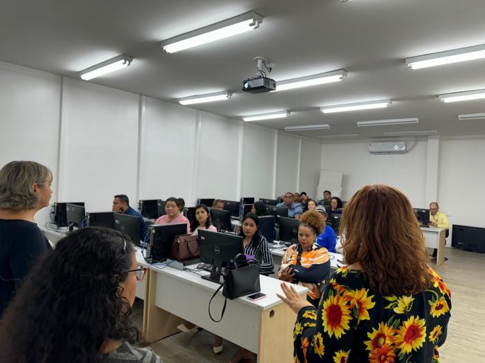 Credenciamento aberto para instrutores dos cursos da Espi