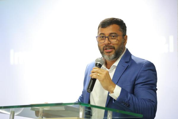 Wilson Lima assina protocolo para participação de cientistas no Comitê de Enfrentamento à Estiagem