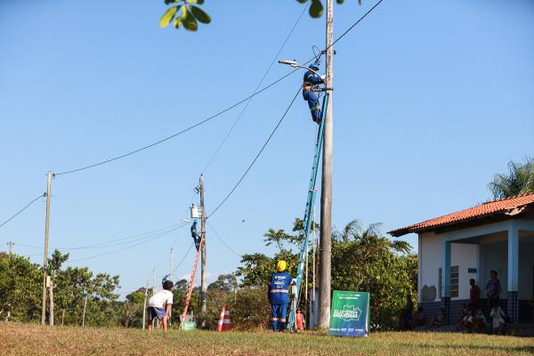 Ilumina+ Amazonas já atende 116 comunidades rurais no Estado