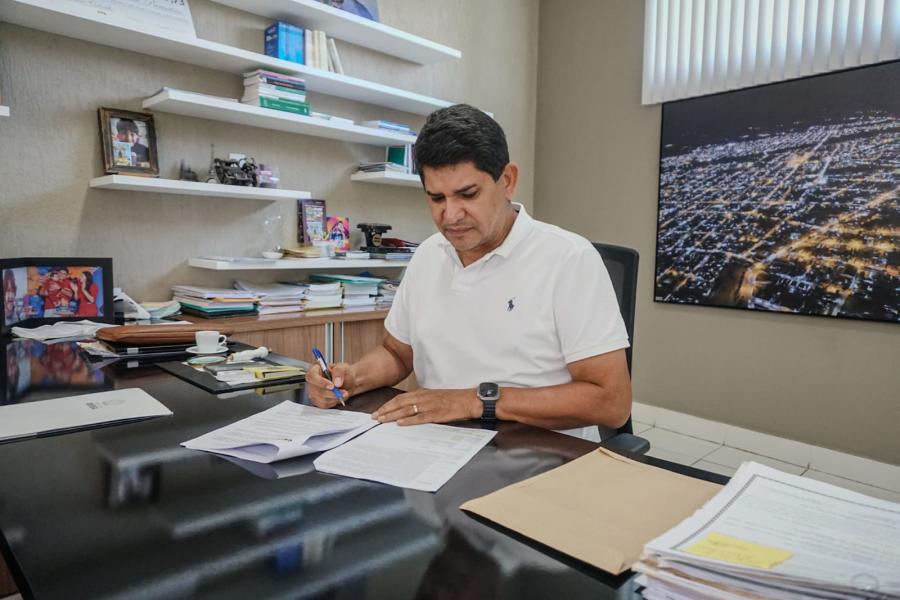 Bi Garcia assina convênios de mais de R$ 71 milhões com a Caixa Econômica Bi Garcia assina convênios de mais de R$ 71 milhões com a Caixa Econômica
