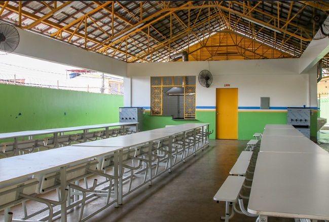 David Almeida reforma 345 escolas e reduz em 50% notificações do MP ignoradas há décadas