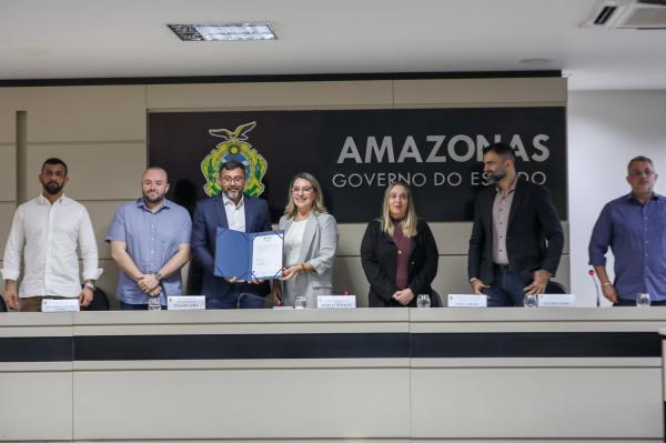Wilson Lima empossa Comitê Técnico-Científico para apoiar Estado no combate a fenômenos climáticos