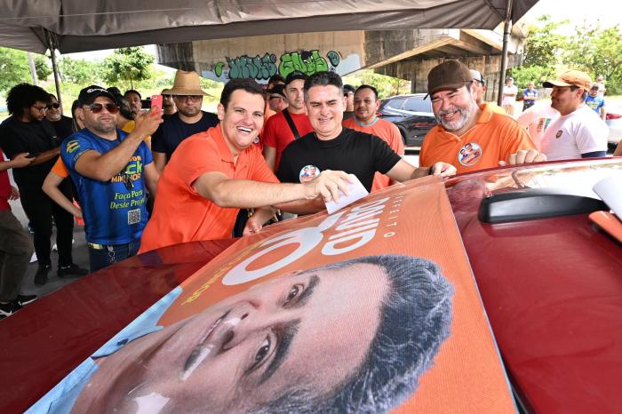 Coligação 'Avante, Manaus' realiza grande adesivaço na zona sul com David Almeida nesta quarta-feira (21/08)