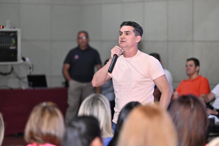David Almeida reúne 200 candidatos da Coligação 'Avante, Manaus' para estratégia e vitória nas urnas